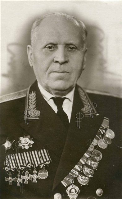 три.jpg