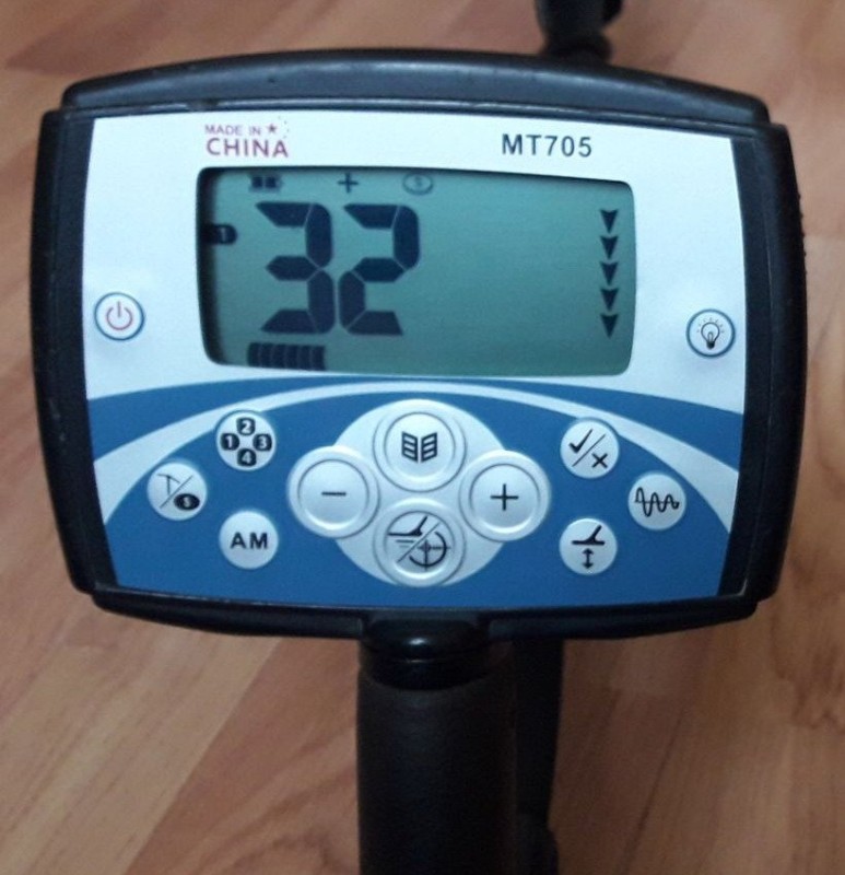 5038887166_2.jpg