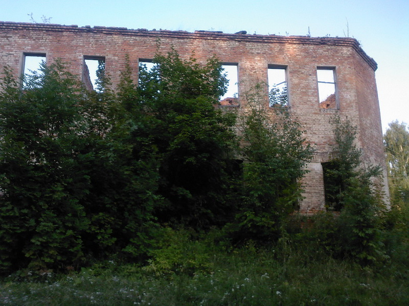 Руины имения